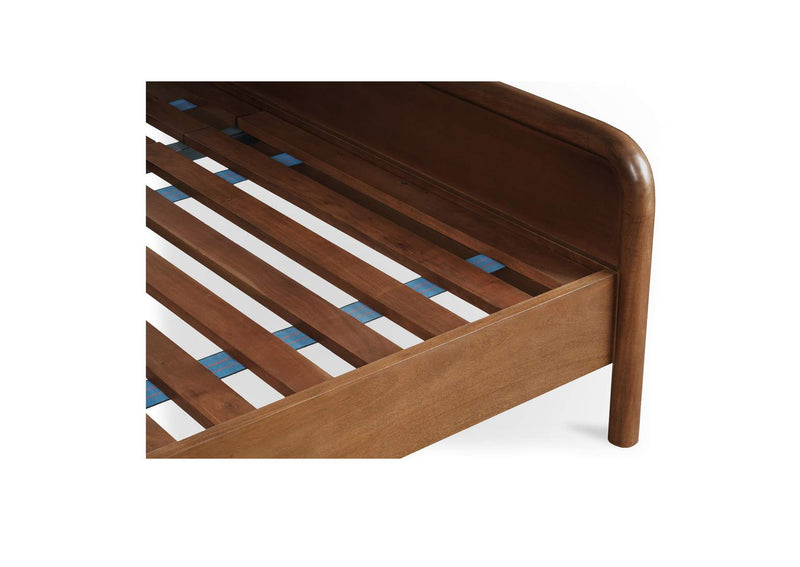 BZ-1146-03-0 Rye King Bed Warm Brown