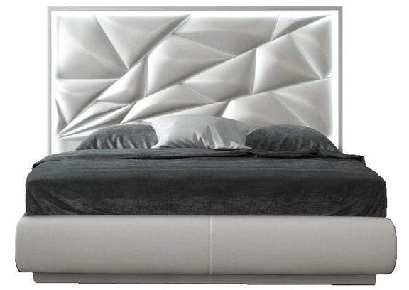 i43142 Kiu Queen size bed