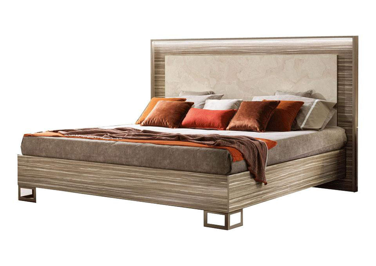 i38258 Luce Light Queen size Bed