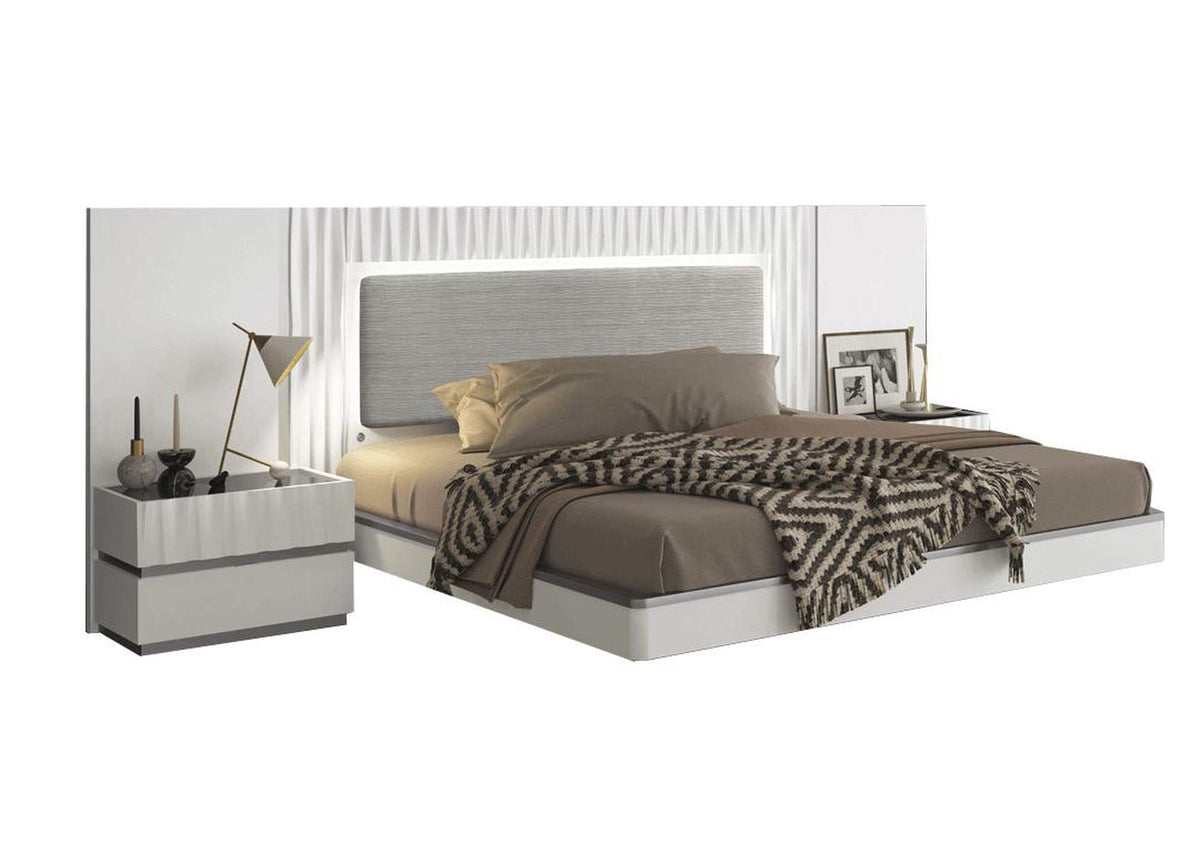 i43056 Marina White King size Bed