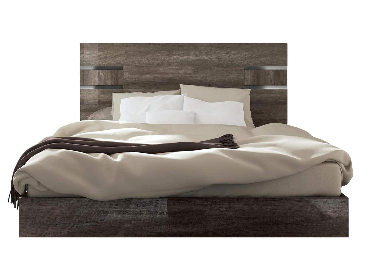 i42696 Medea Queen size Bed