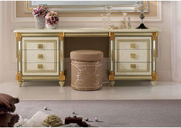 i42411 Liberty Pouf