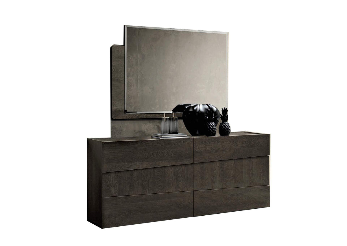 i27466 Tekno Dresser