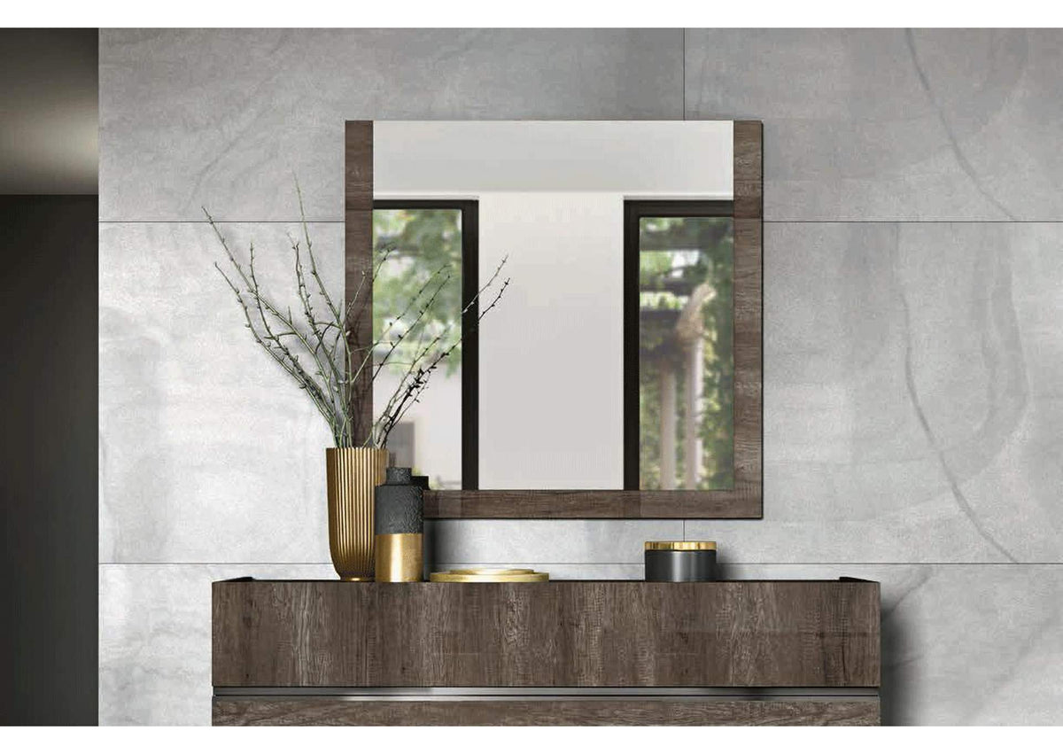 i37885 Kamea mirror