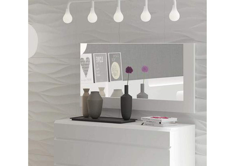 i37873 Sara mirror