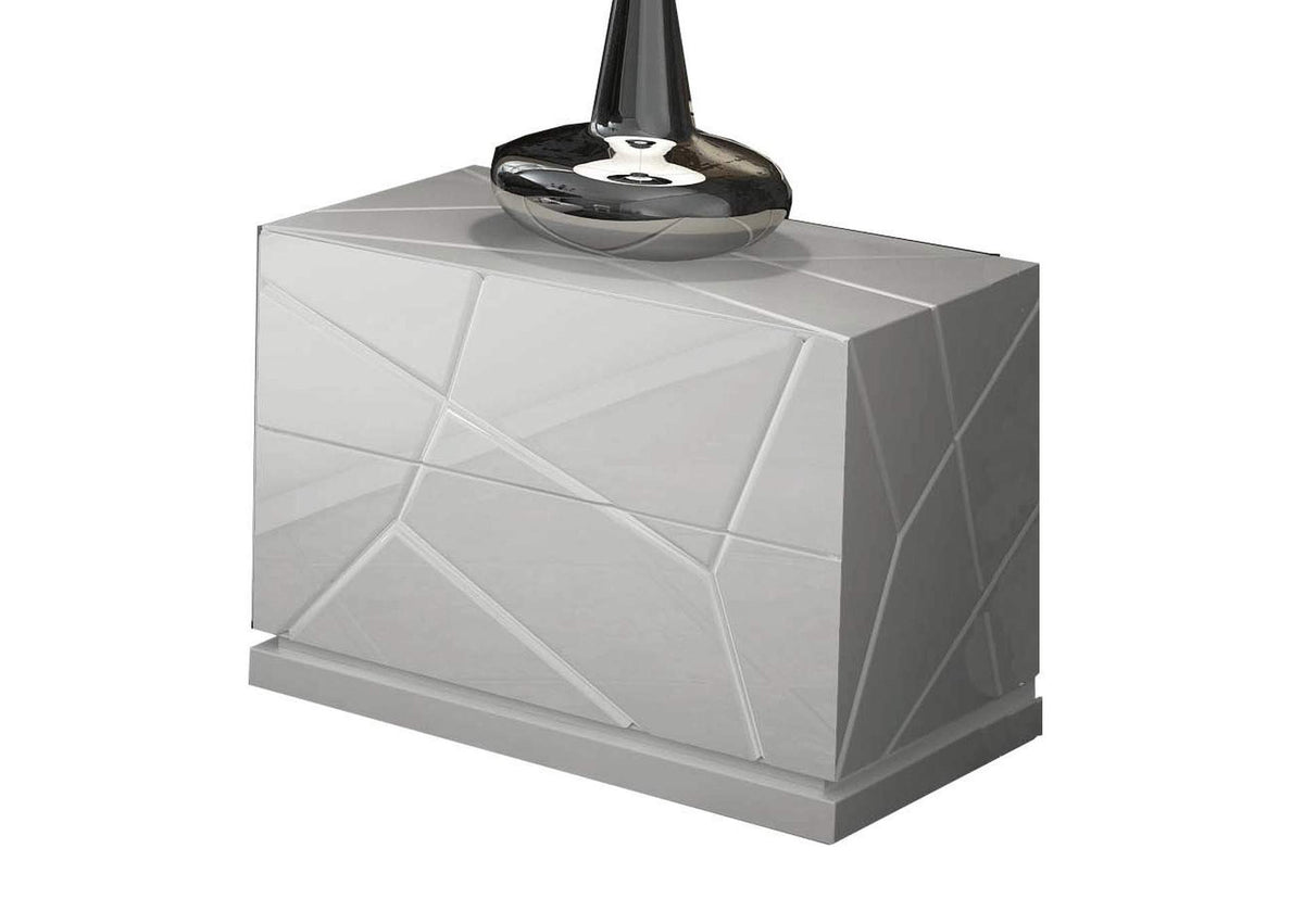 i26014 Kiu Nightstand