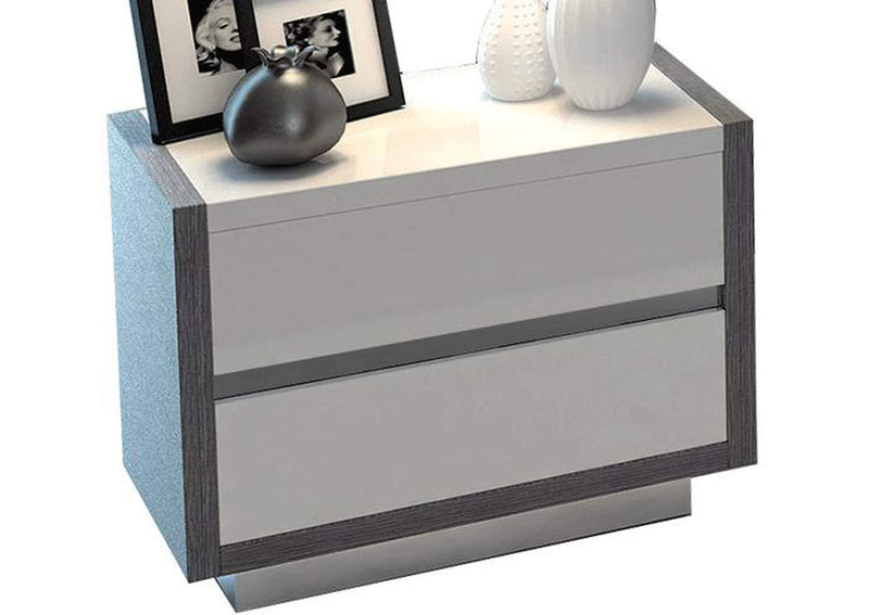 i26046 Mangano Nightstand