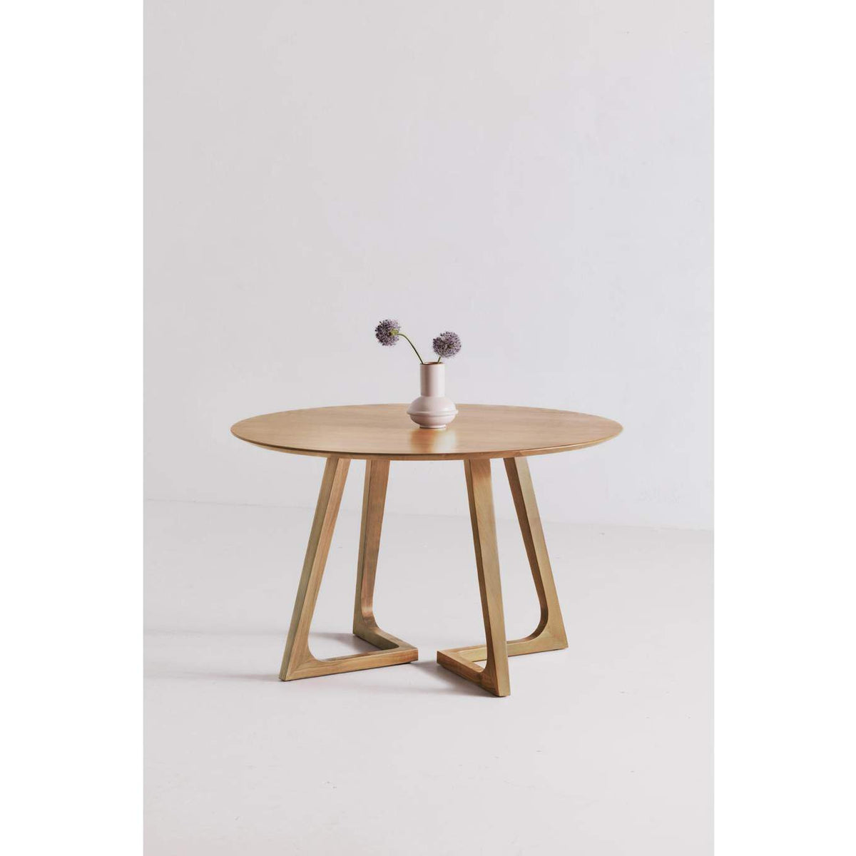 CB-1003-24-0 Godenza Round Dining Table Natural Oak