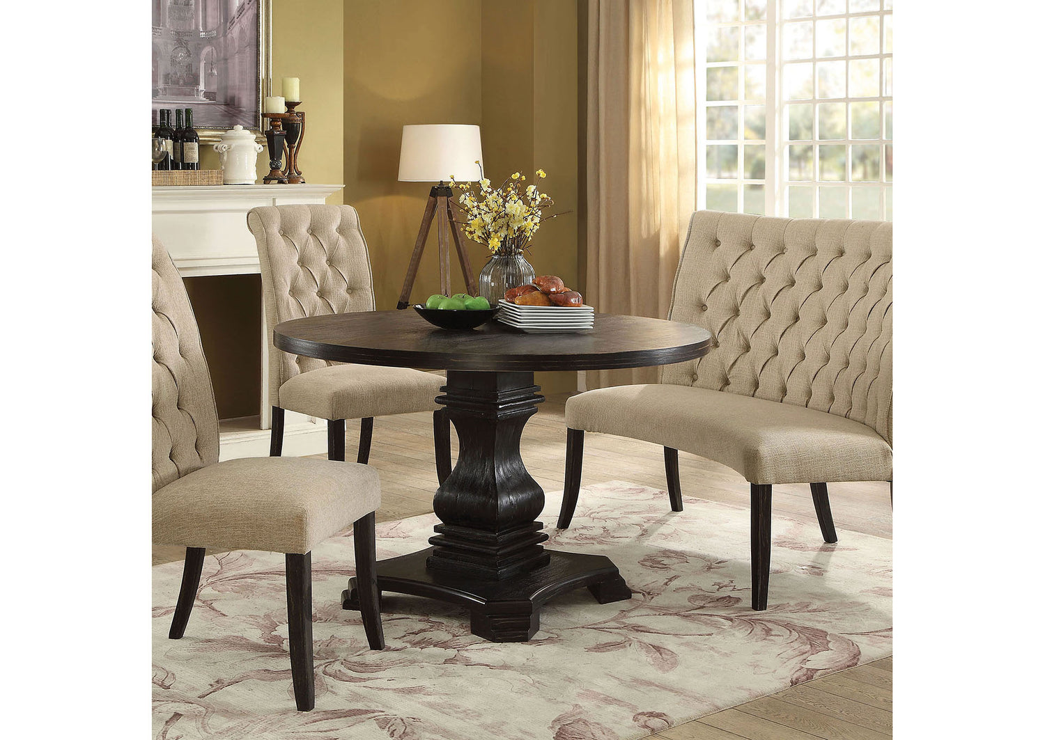 Nerissa Antique Black Dining Table w/4 Side Chair
