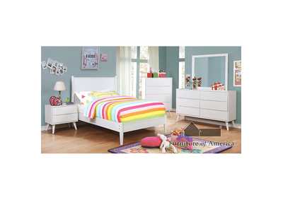 Lennart II White Dresser and Mirror