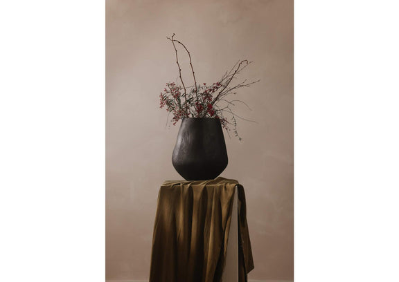DD-1039-02 Voss Decorative Vessel Black