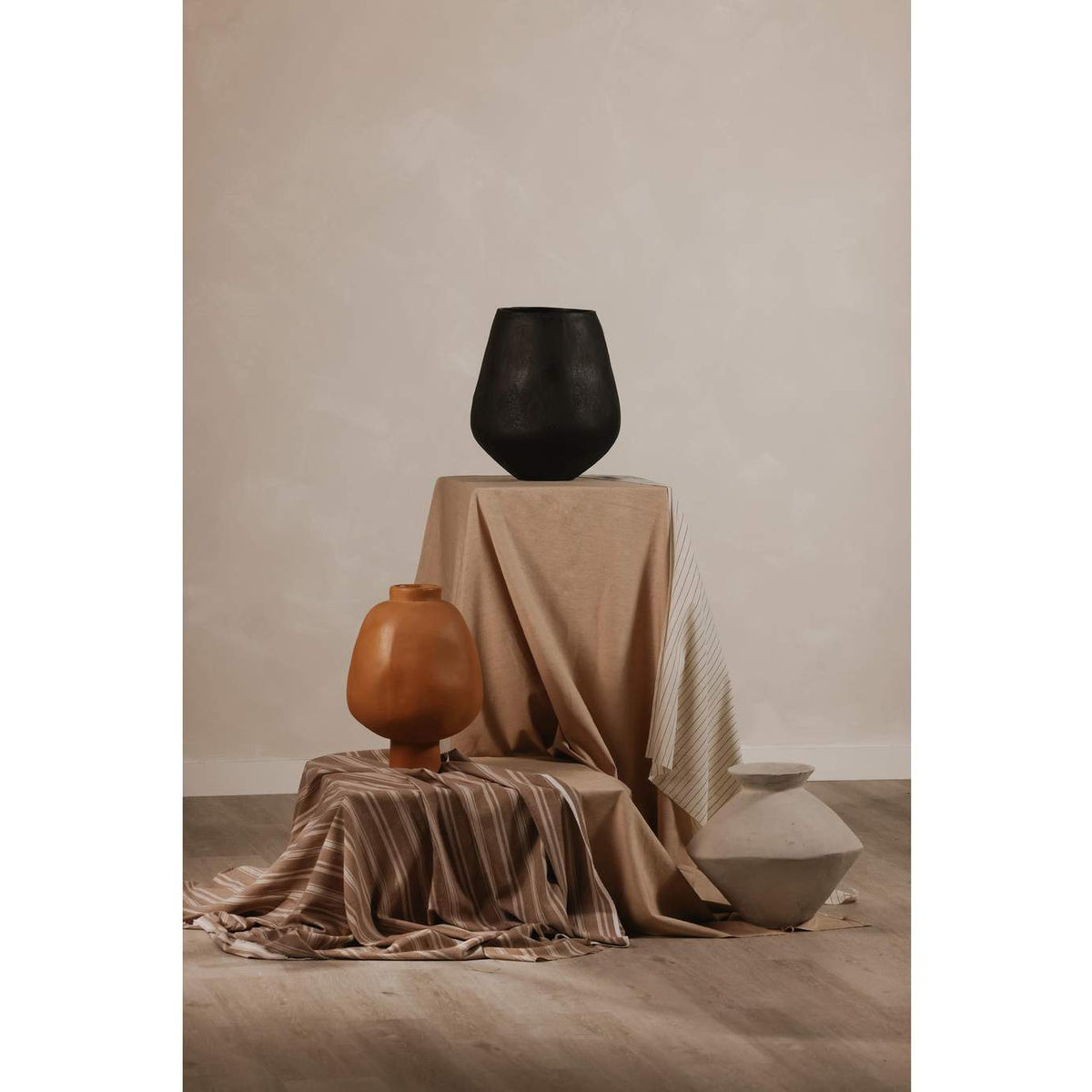 DD-1039-02 Voss Decorative Vessel Black