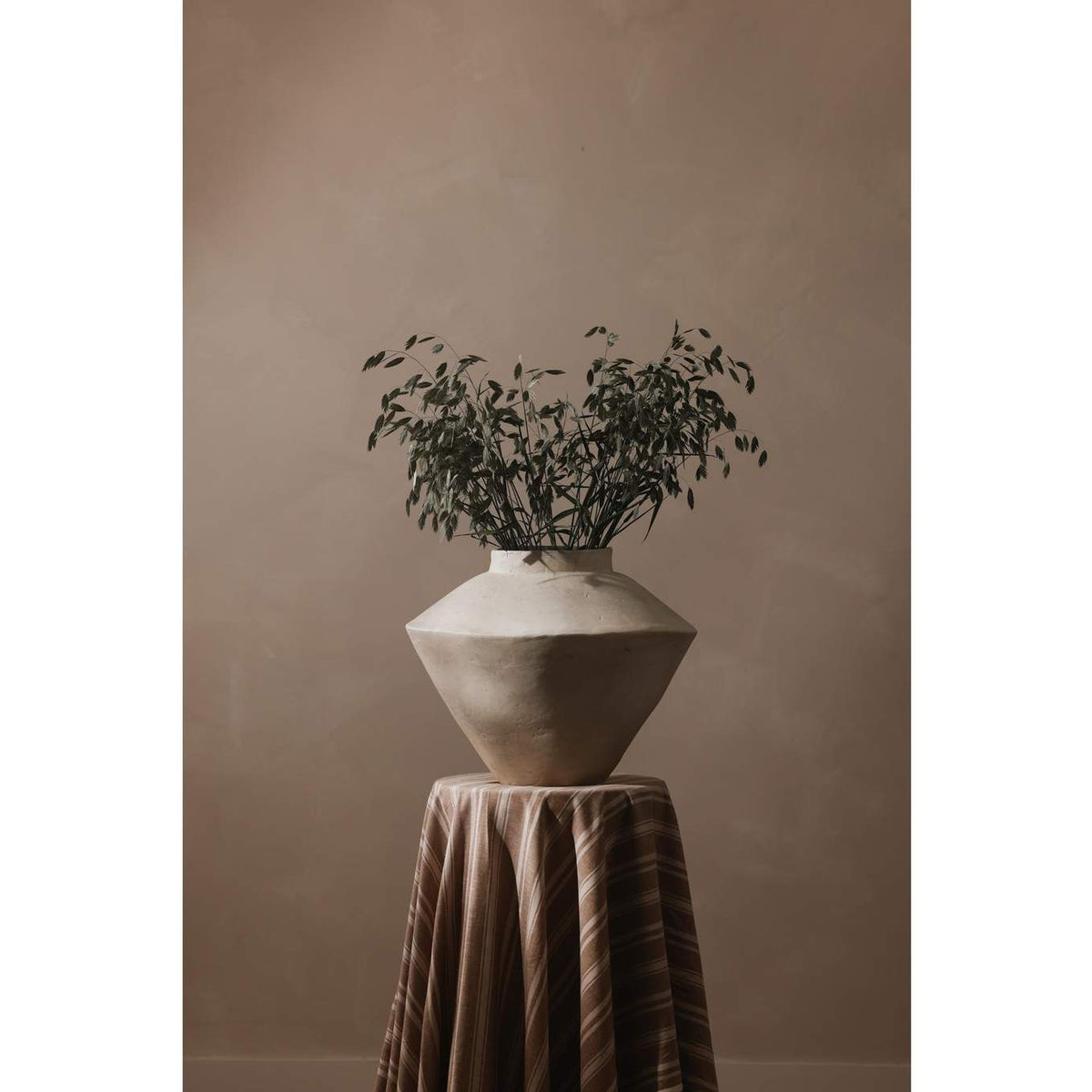 DD-1040-18 Raja Large Decorative Vessel Beige