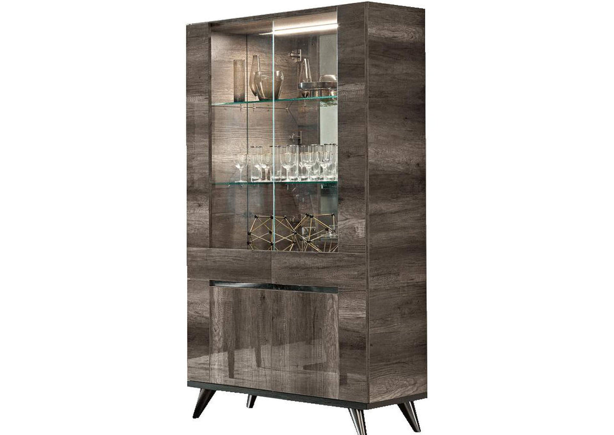 i26166 Medea 2 Door China
