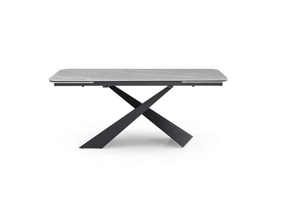 i38281 9422 Dining table