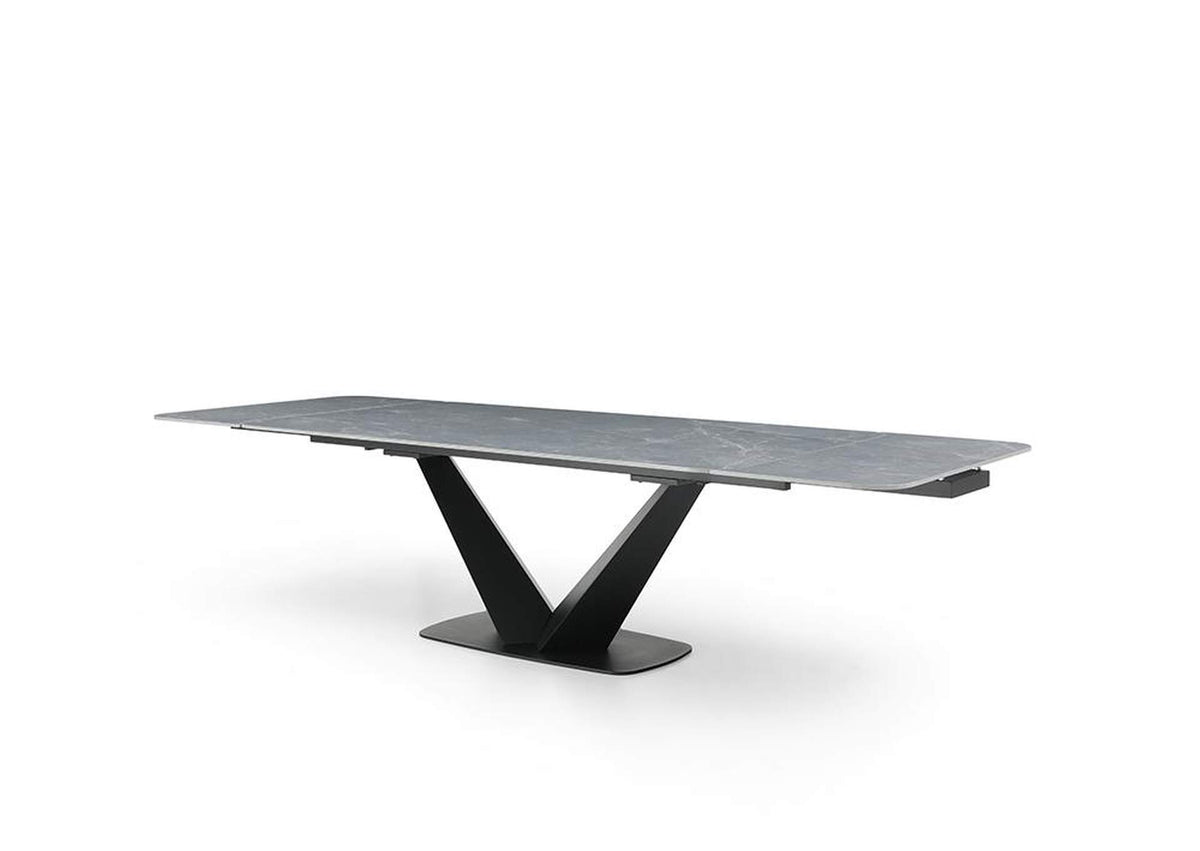 i38567 9436 Dining Table