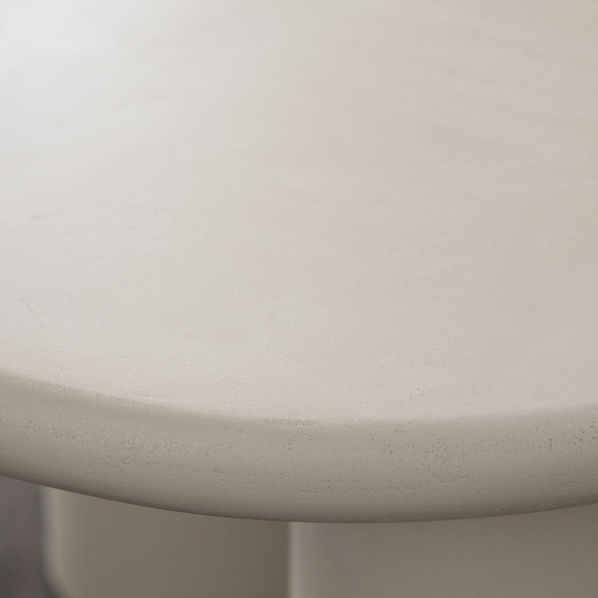Echo Cocktail Table
