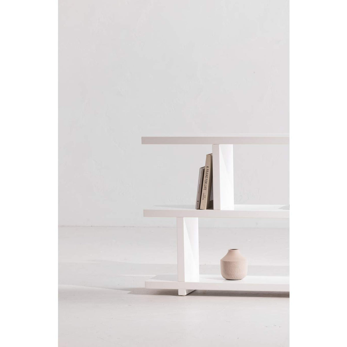 ER-1072-18 Miri Small Shelf White