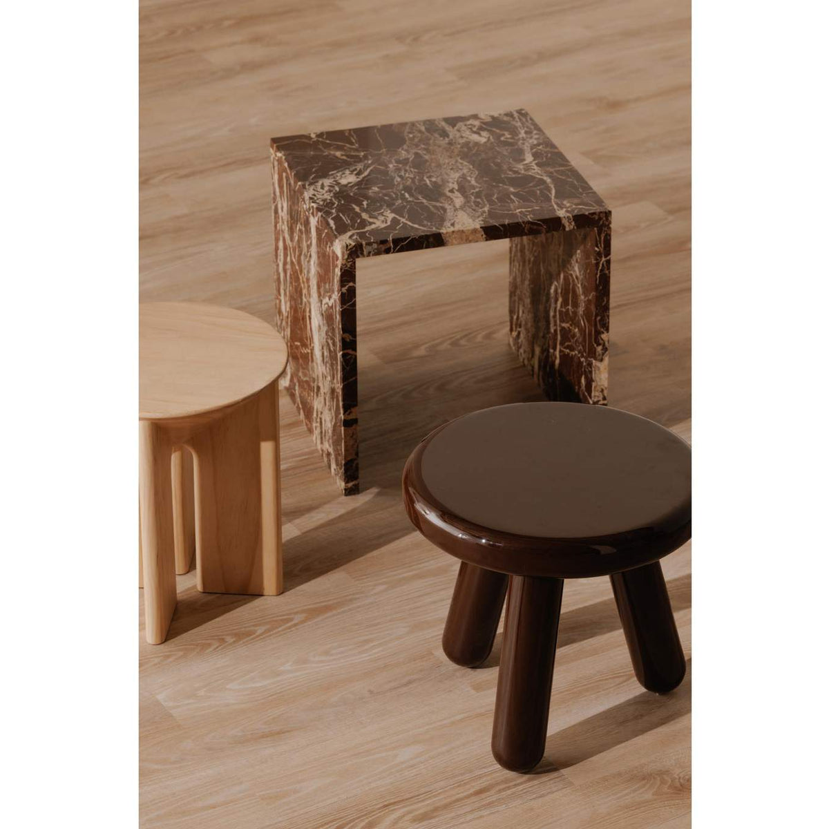 EW-1020-22 Joy Accent Table Deep Red Lacquer