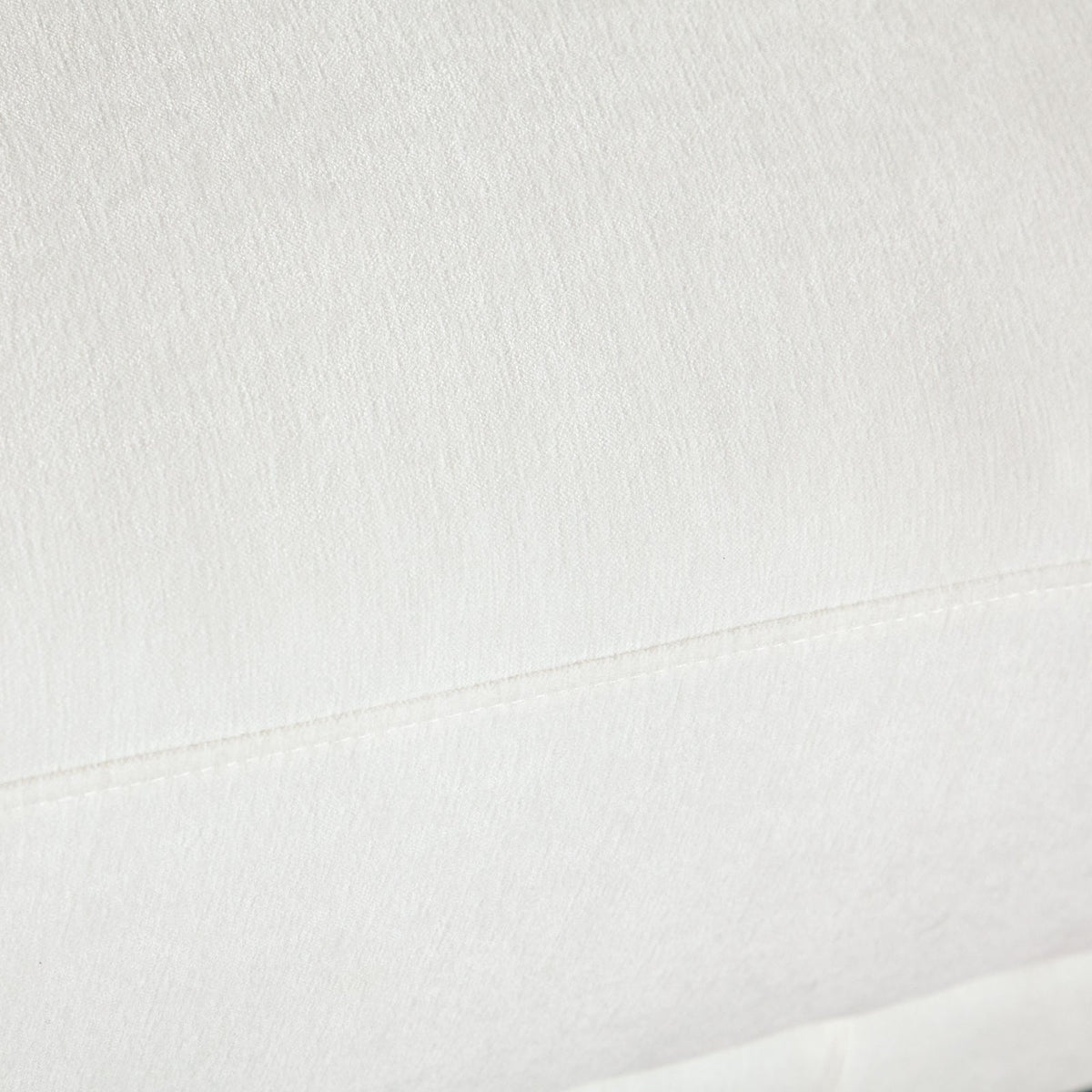 Fox Oval Accent Bench in White Performance Fabric