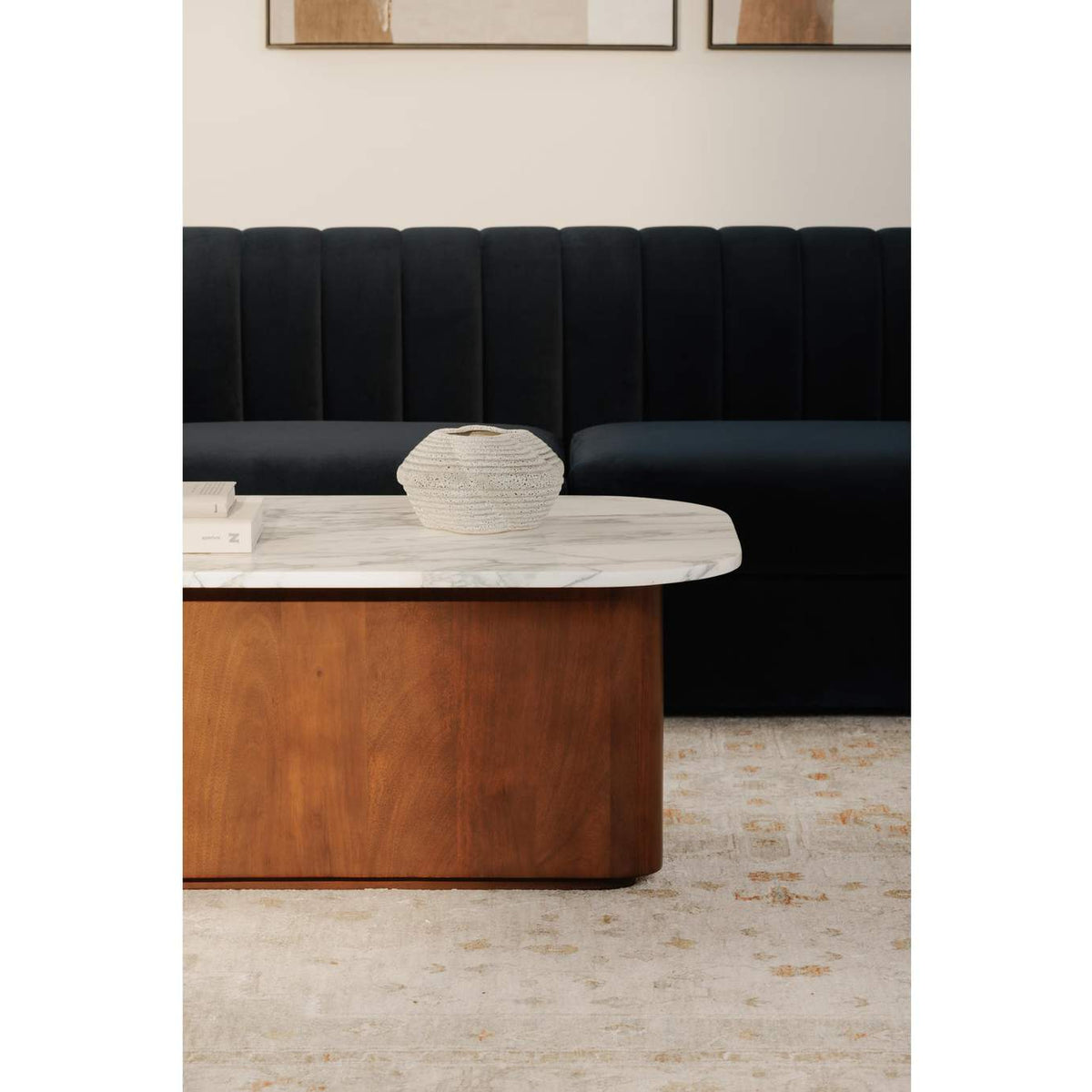 GK-1129-18-0 Dash Coffee Table White Calcatta Marble
