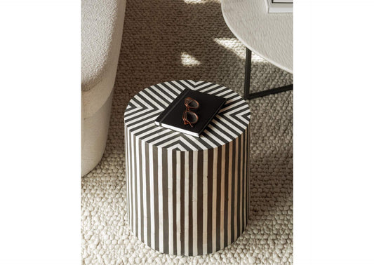 GZ-1126-02 Chameau Side Table Black