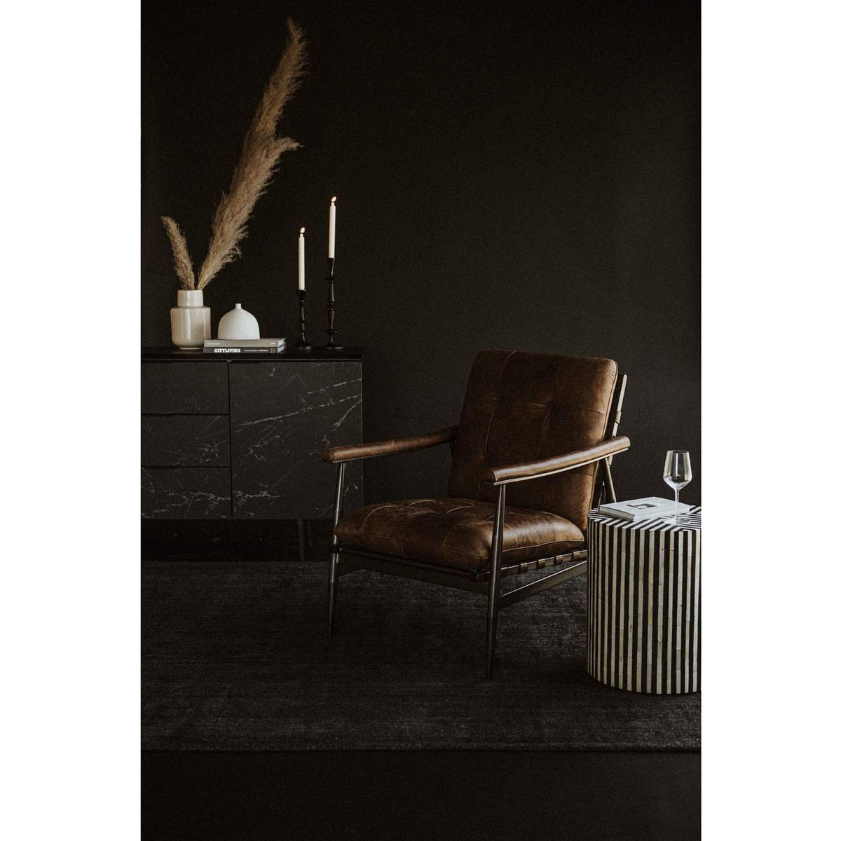 GZ-1126-02 Chameau Side Table Black