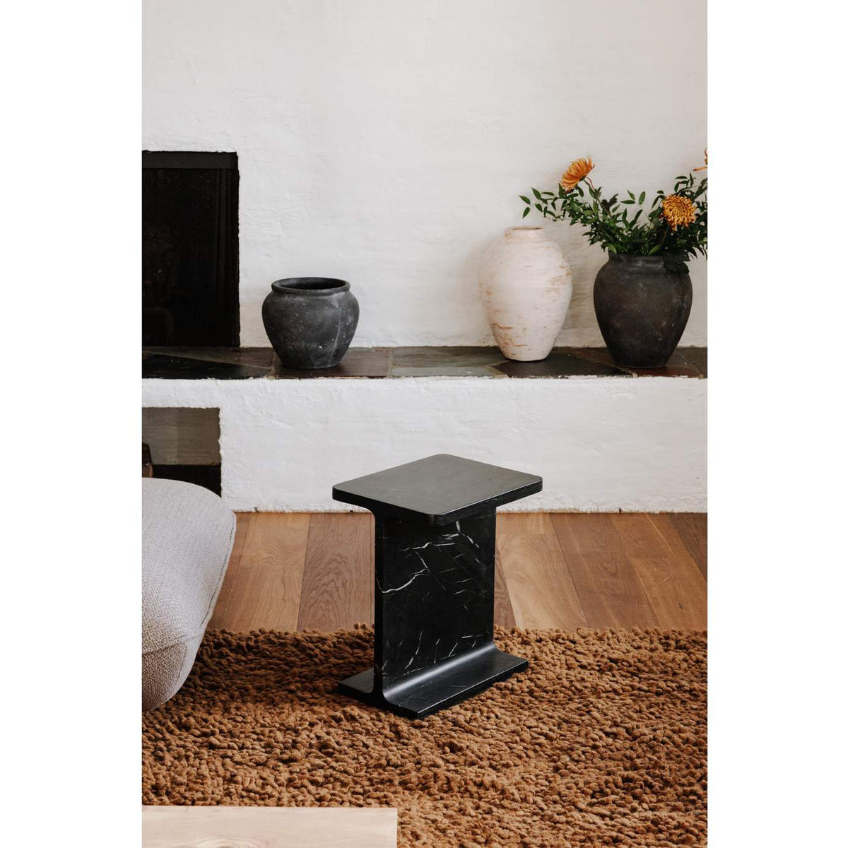GZ-1153-02 Tullia Accent Table Black