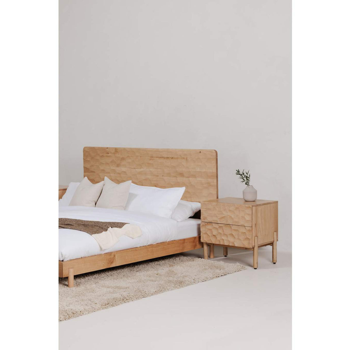 GZ-1160-24-0 Misaki Queen Bed Natural