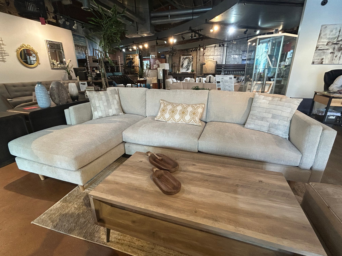 Hanover Sectional Flores Design