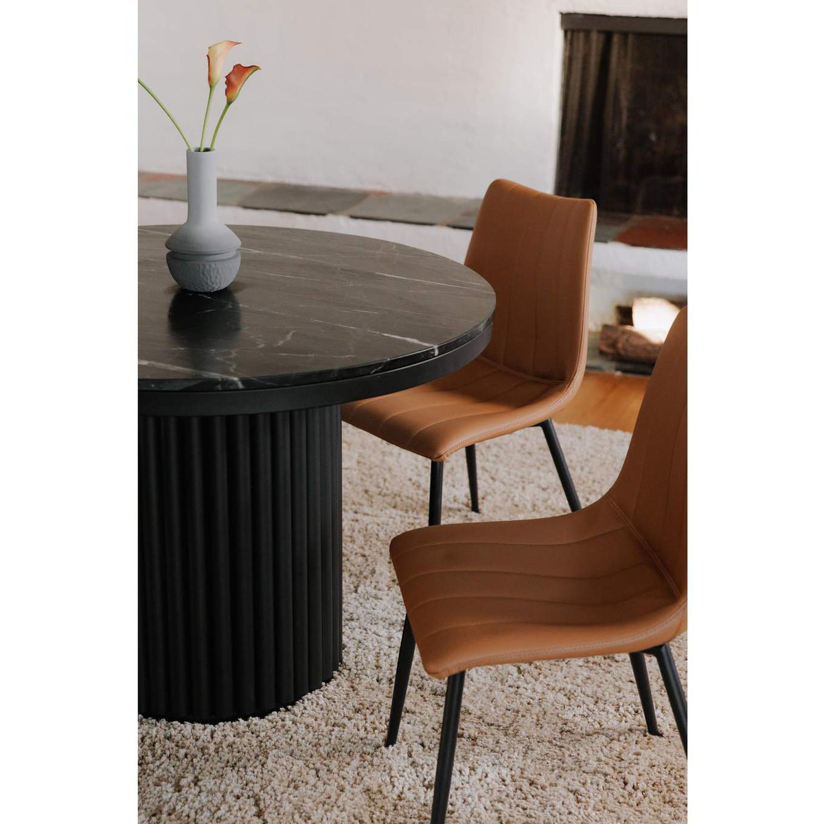 JD-1034-02-0 Tower Dining Table Black Marble