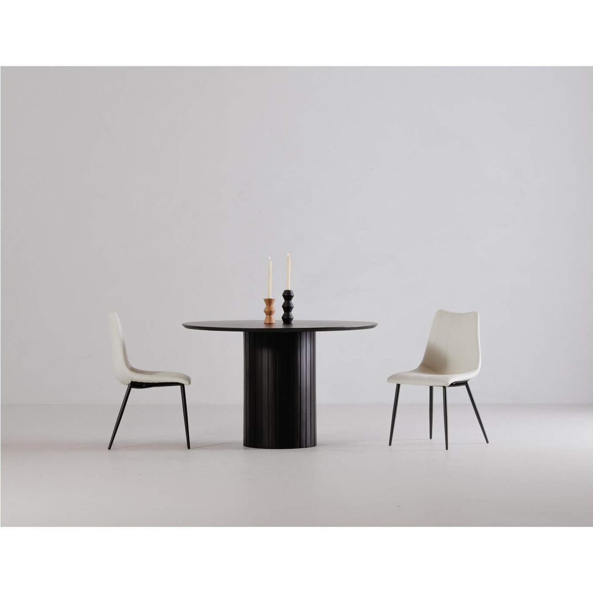 JD-1059-02-0 Povera Round Dining Table Black