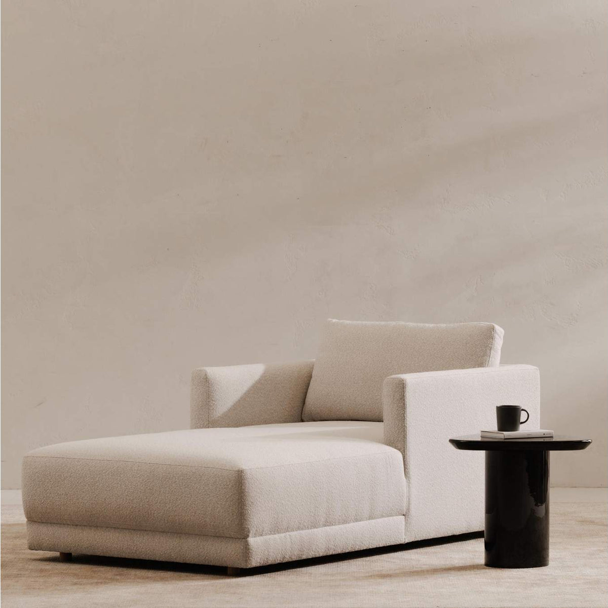 JM-1026-05 Bryn Chaise Oyster