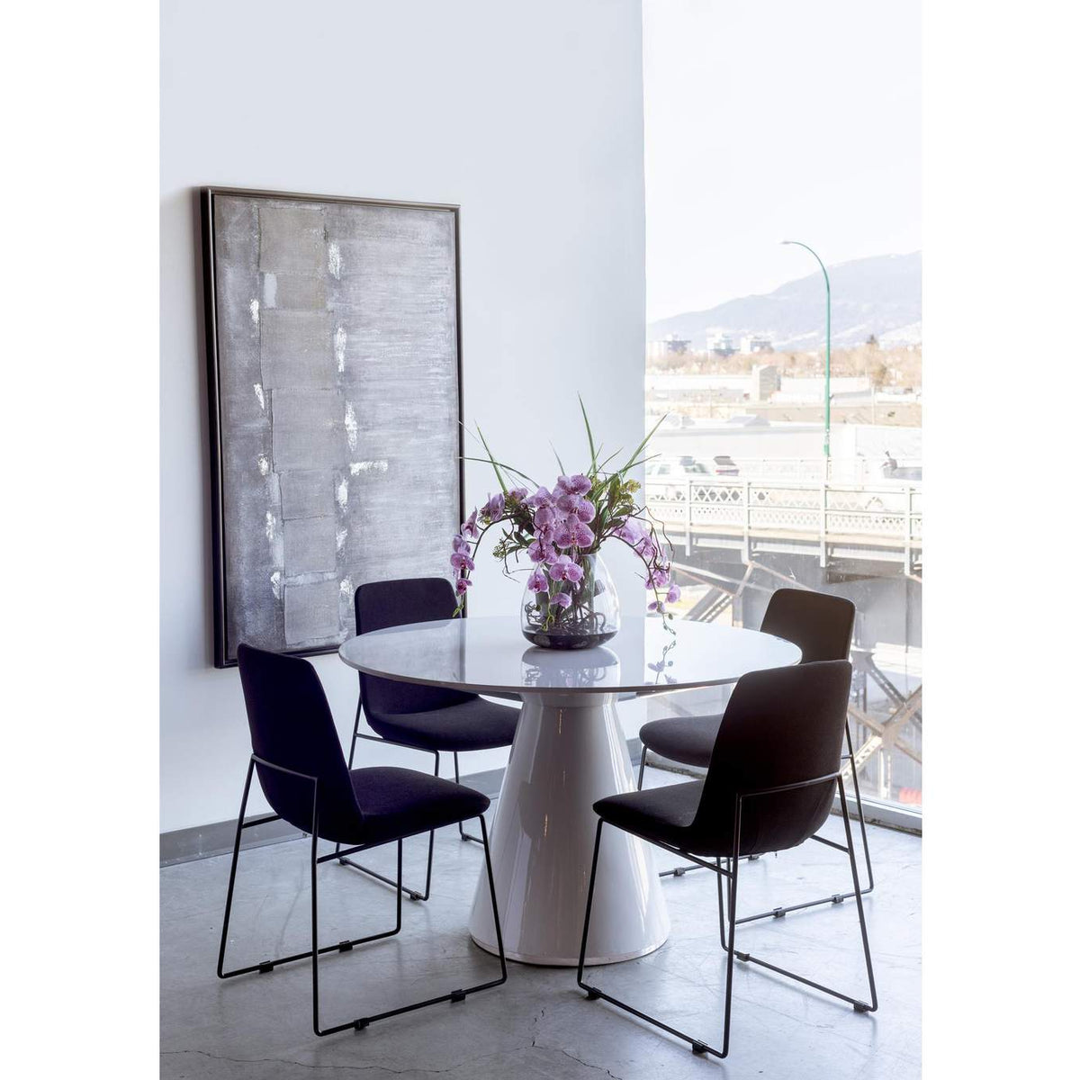 KC-1028-18-0 Otago 47In Round Dining Table White