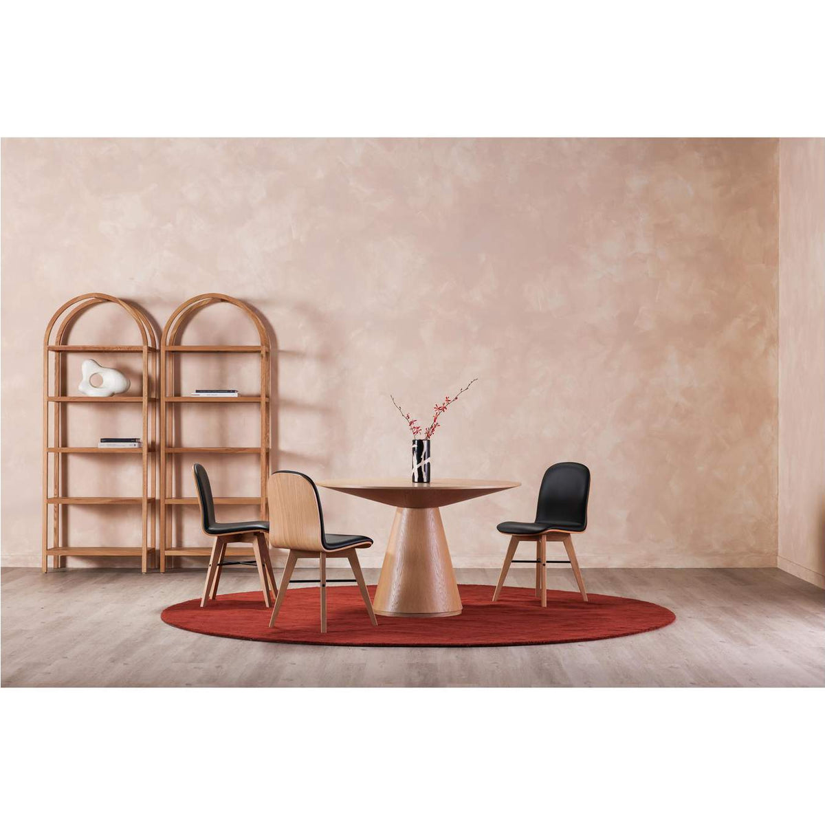 KC-1028-24-0 Otago 47In Round Dining Table Oak