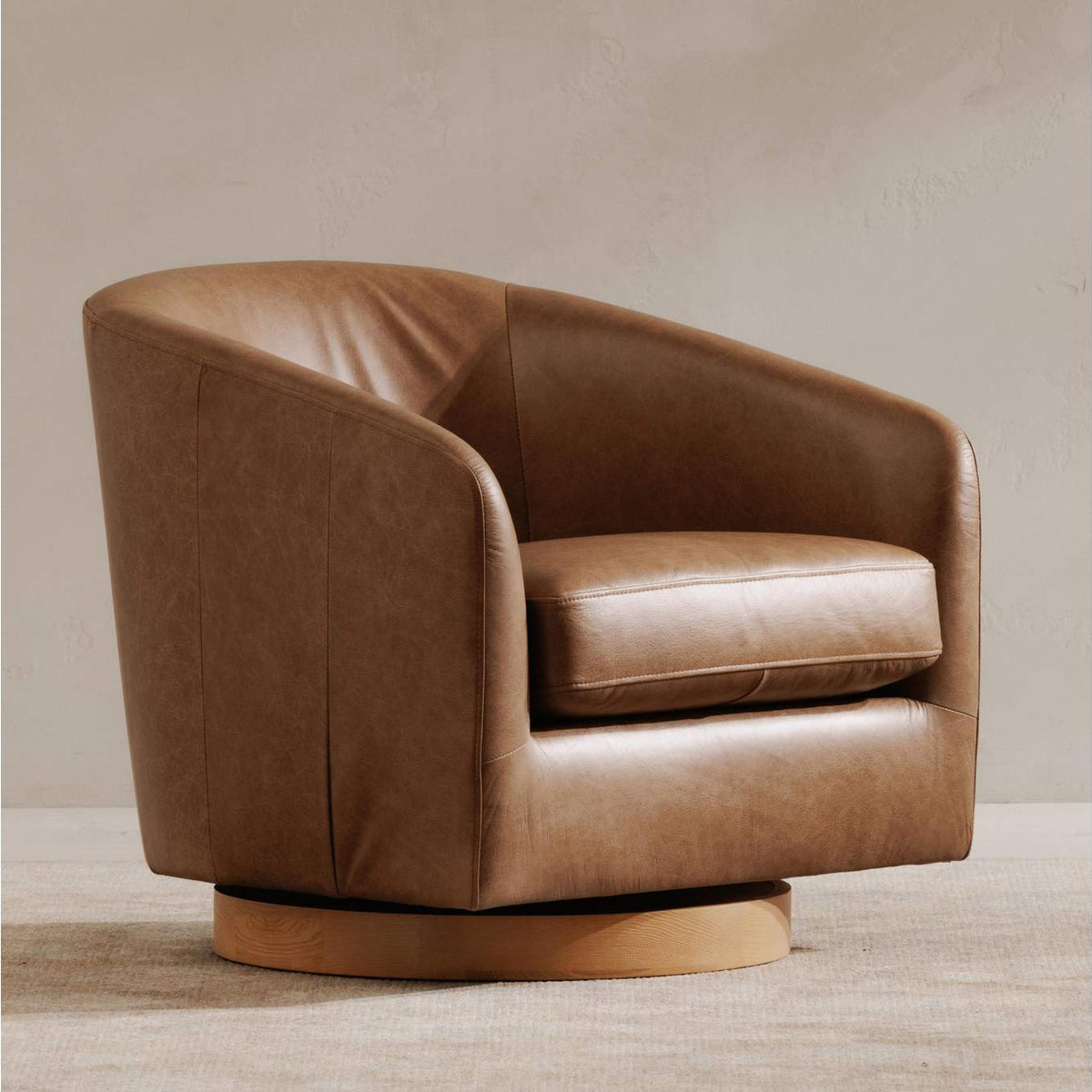 KQ-1015-40-USA Oscy Leather Swivel Chair Tan