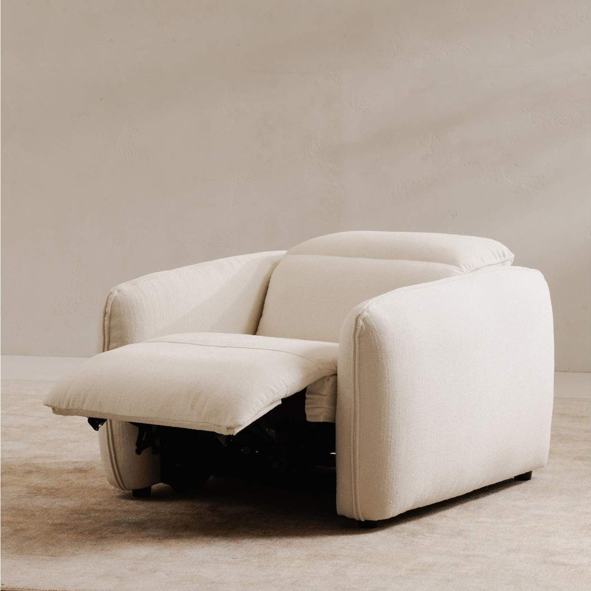 KQ-1027-18-USA Eli Power Recliner Chair Warm White