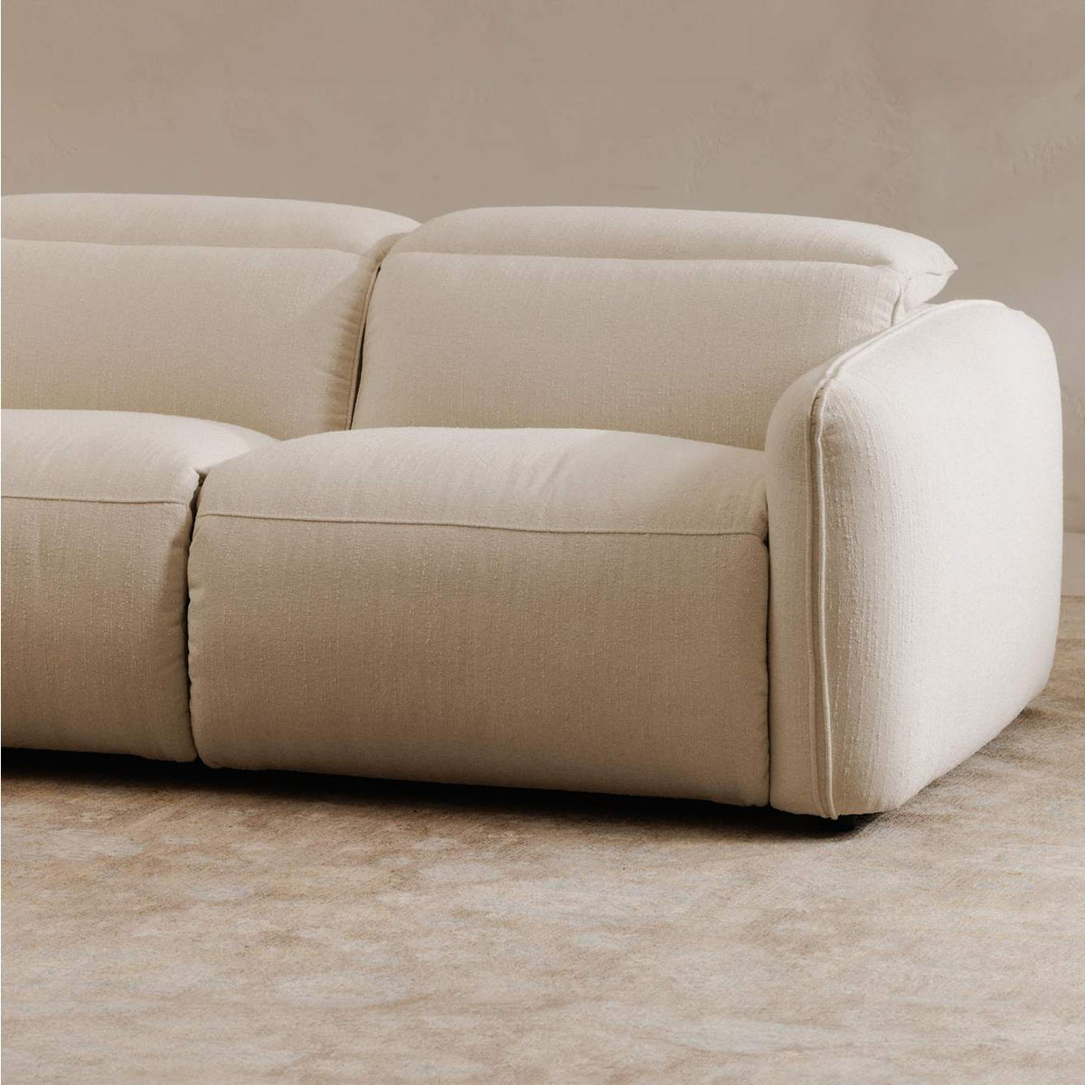 KQ-1028-18-USA Eli Power Recliner Sofa Warm White