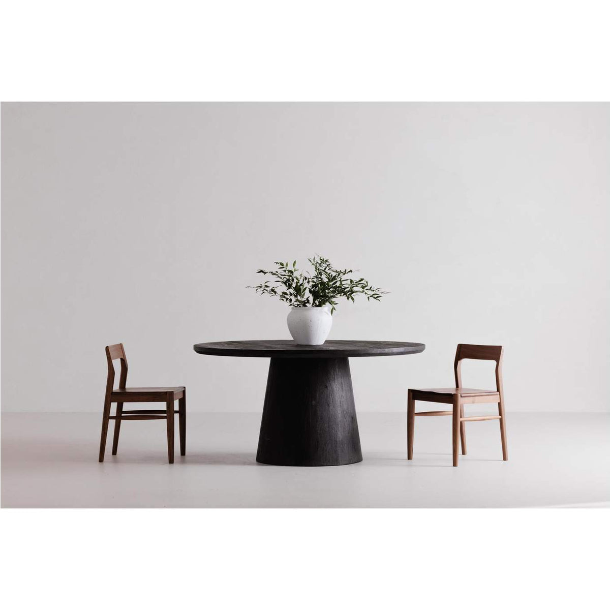 KY-1020-02-0 Cember Dining Table Black