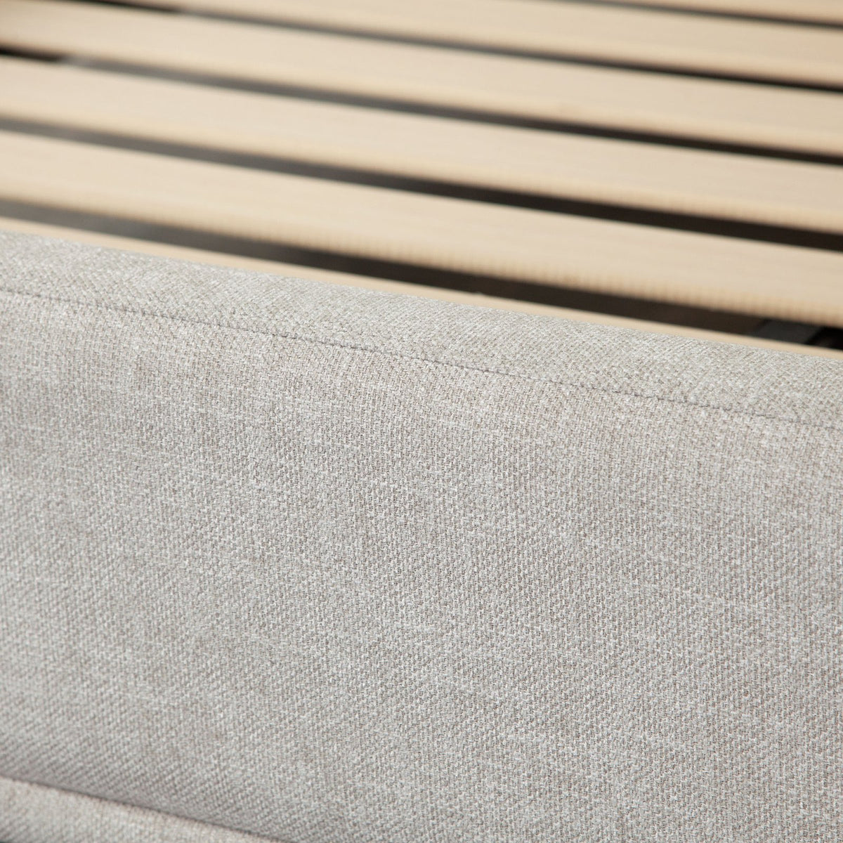 Leandro Low Profile Queen Bed