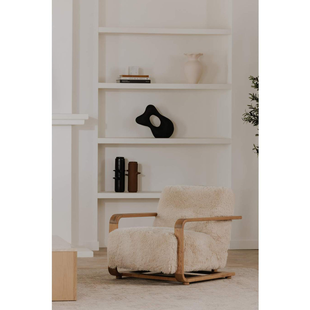 ME-1073-05 Eckersley Lounge Chair Cream Faux Fur