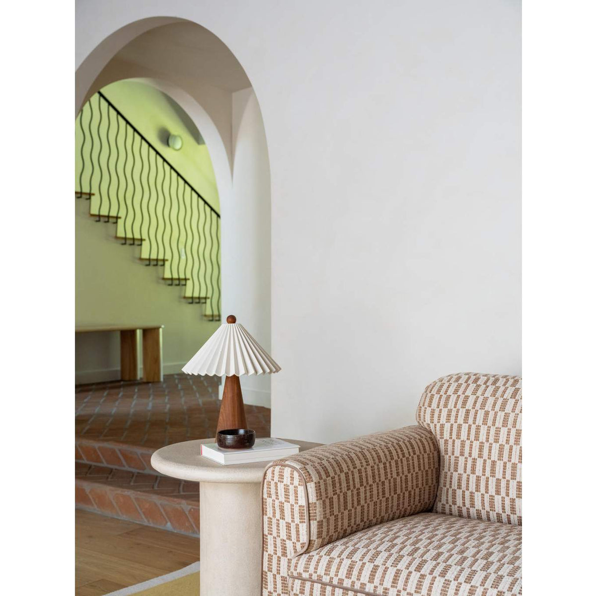 OA-1076-39 Leo Sofa Taupe