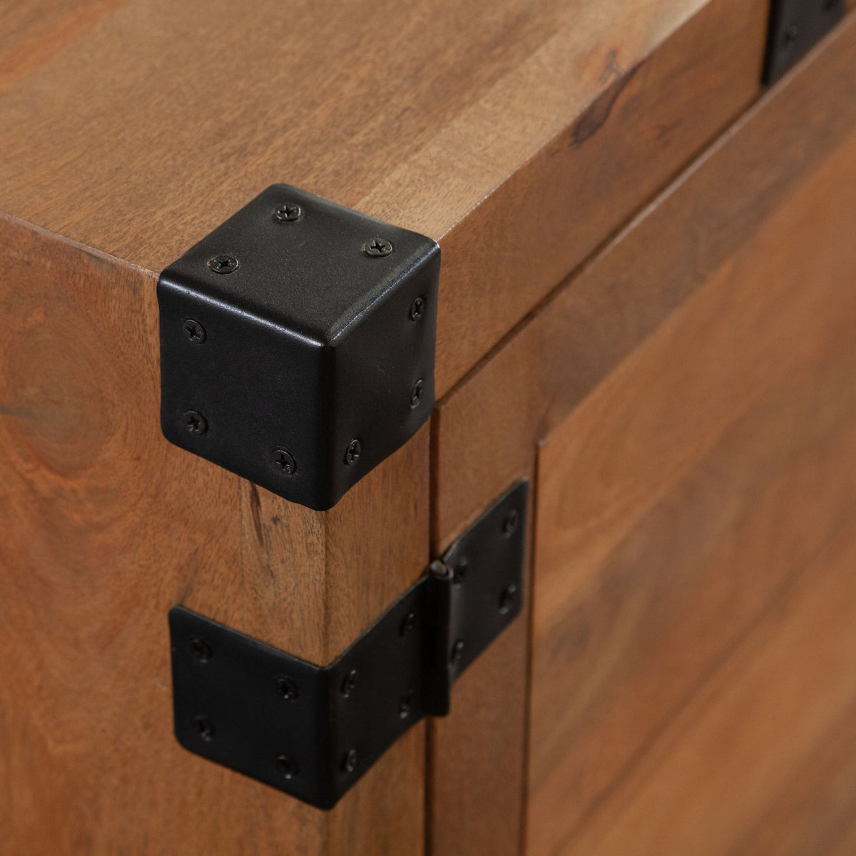 Oxford Solid Mango Wood 4-Door Sideboard