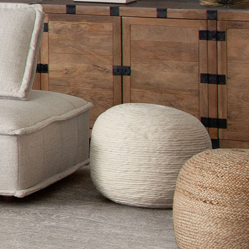 Round Pouf