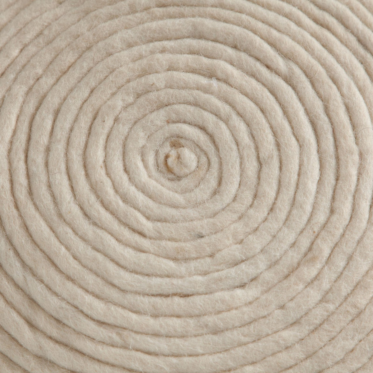 Round Pouf
