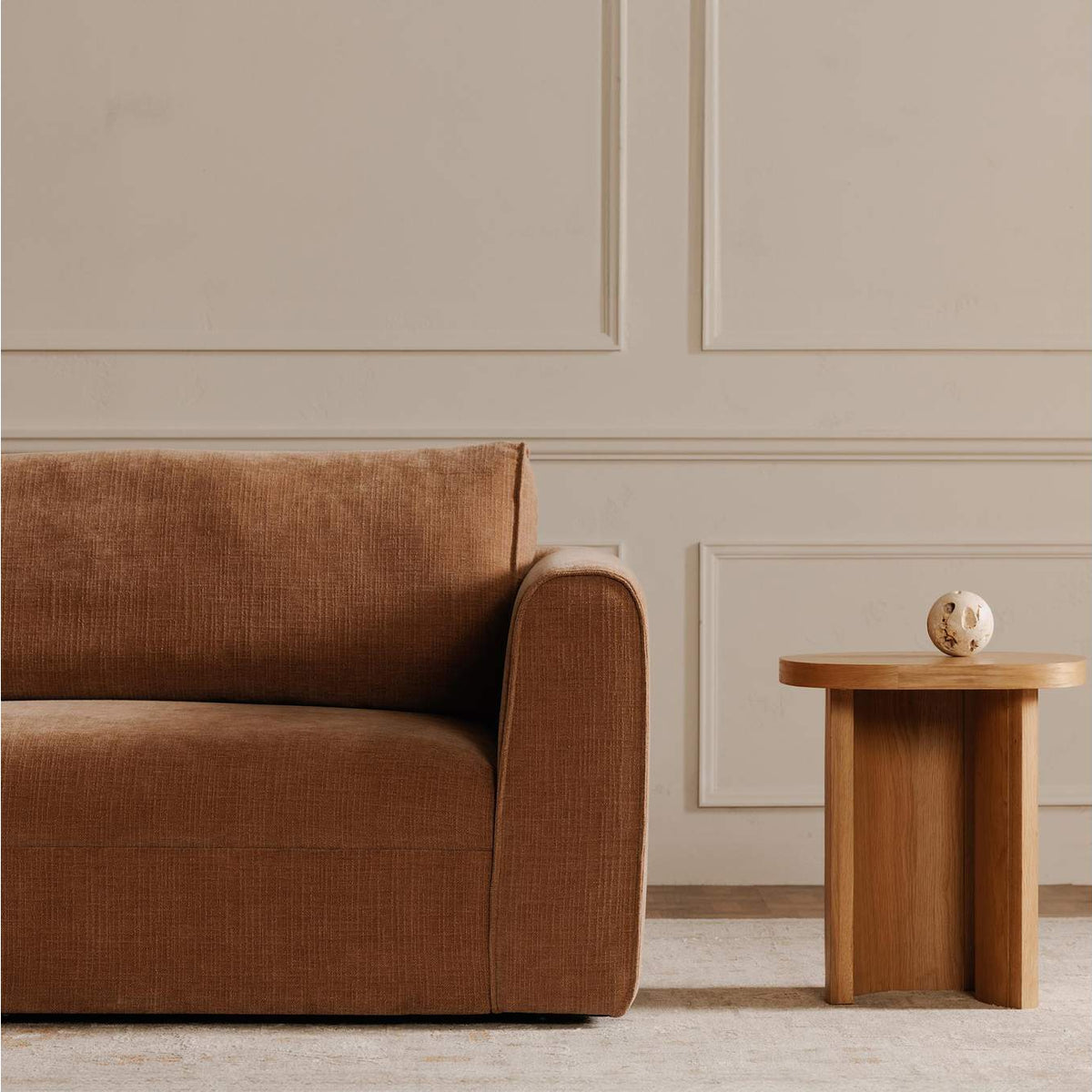 QO-1010-24-0 Louise Accent Table Natural