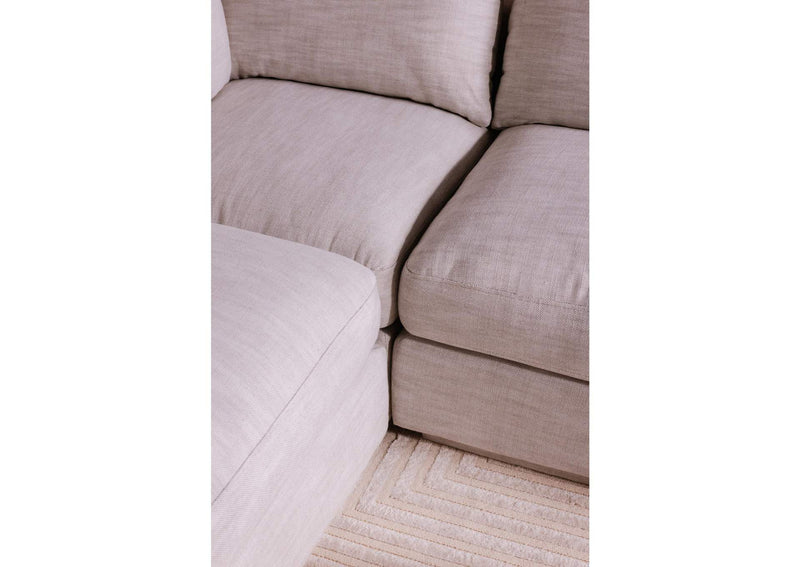 RN-1101-39 Justin Ottoman