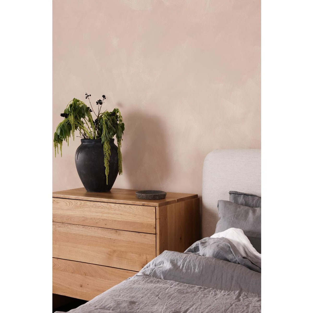 RN-1126-34-0 Samara King Bed Cottage Linen