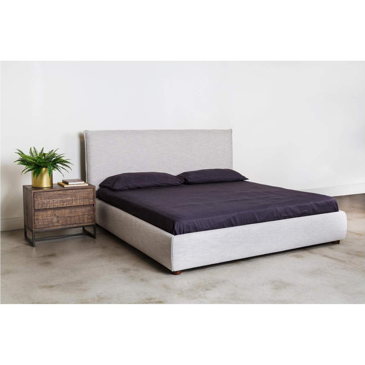 RN-1130-40-0 Luzon King Bed Light Grey