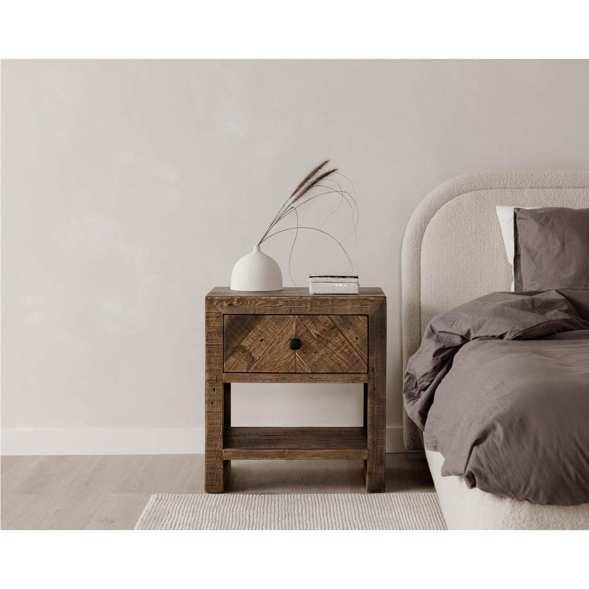 RN-1146-34-0 Colin Queen Bed Oatmeal
